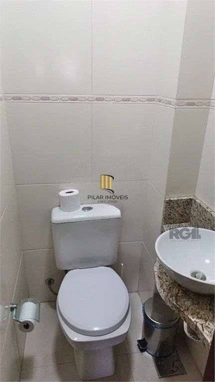 Casa de 3 dormitórios no bairro Sarandi