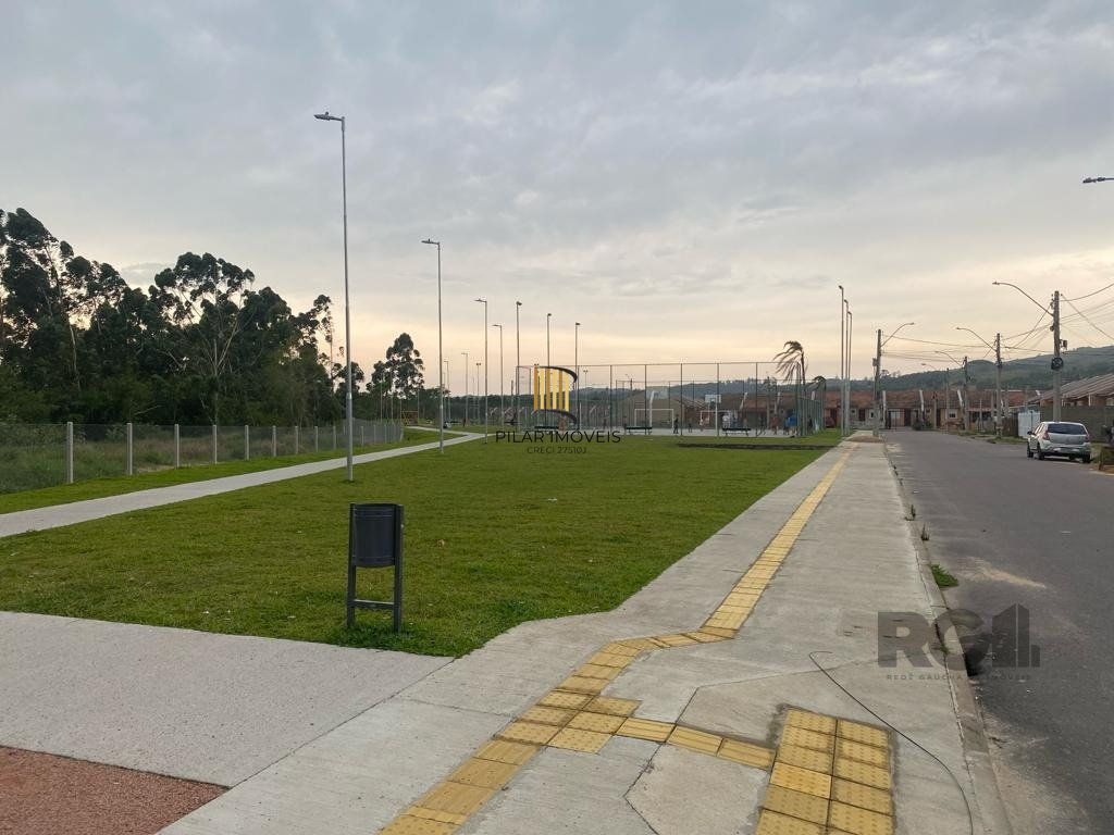 Casa 2 dormitórios no bairro Restinga