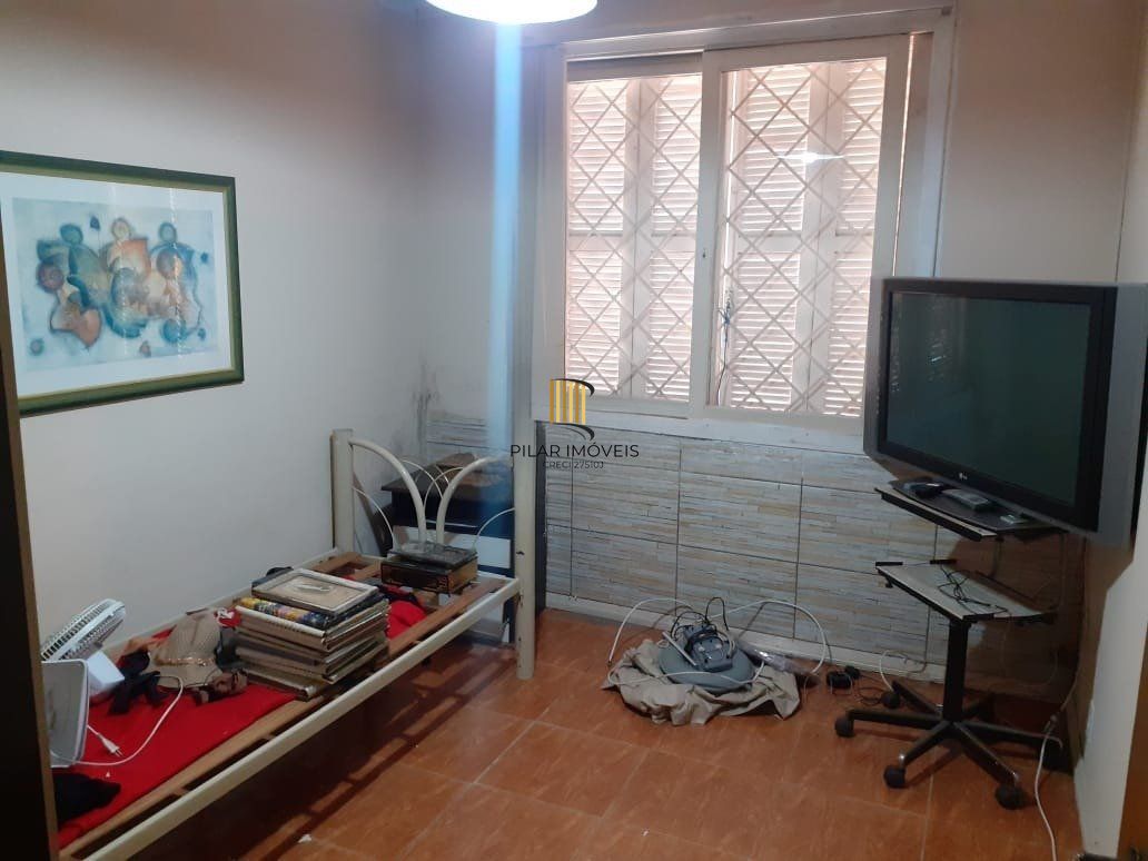 Casa com 3 quartos, 4 vagas e 159m² - Rua General Caldwell - Menino Deus, Porto Alegre