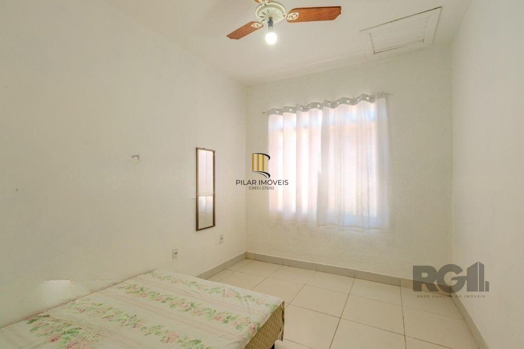 Casa de 3 dormitórios no bairro Rubem Berta