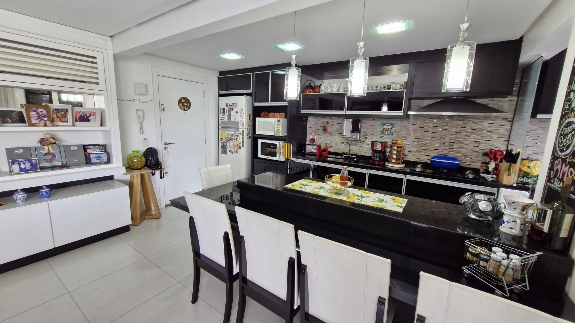 Apartamento mobiliado no Central Parque, 3 dormitorios sendo 1 suíte, banheiro social, lavabo, 114,00m² área privativa, 2 garagens