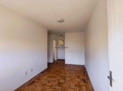 Apartamento 1 Dormitório, 1 vaga de garagem coberta, Bairro Passo Da Areia, Porto Alegre/RS