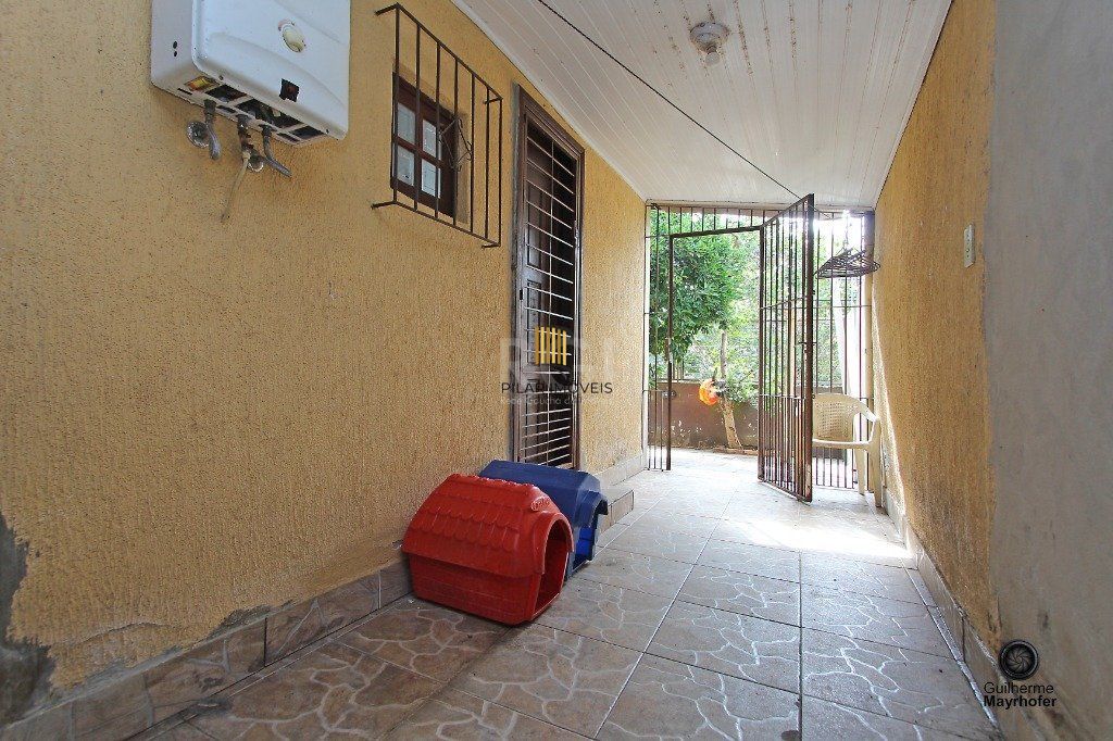 Casa para Venda - 150m², 2 dormitórios, 2 vagas - Nonoai