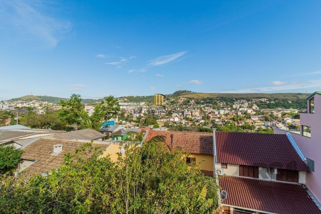 Casa em Condomínio 199m² - 3 dormitórios, 2 vagas no bairro Nonoai