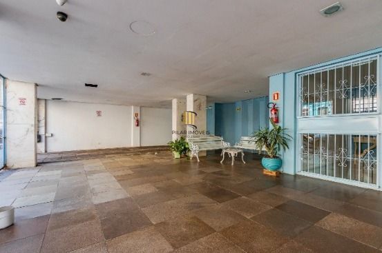 Apartamento com 4 quartos e 93m² à venda em Centro Histórico, Porto Alegre.
