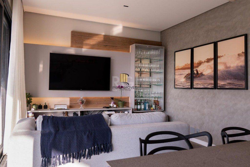 Apartamento para Venda - 81.57m², 2 dormitórios, sendo 1 suites, 2 vagas - Centro