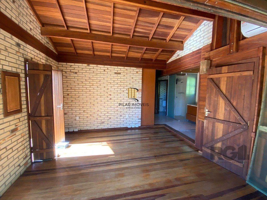 Casa 3 dormitórios no bairro Teresópolis