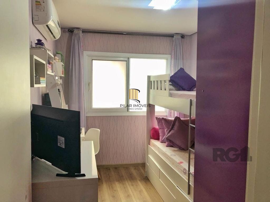 Casa em condomínio 114m² - 3 dormitórios, 1 suíte e 2 vagas no bairro Sarandi