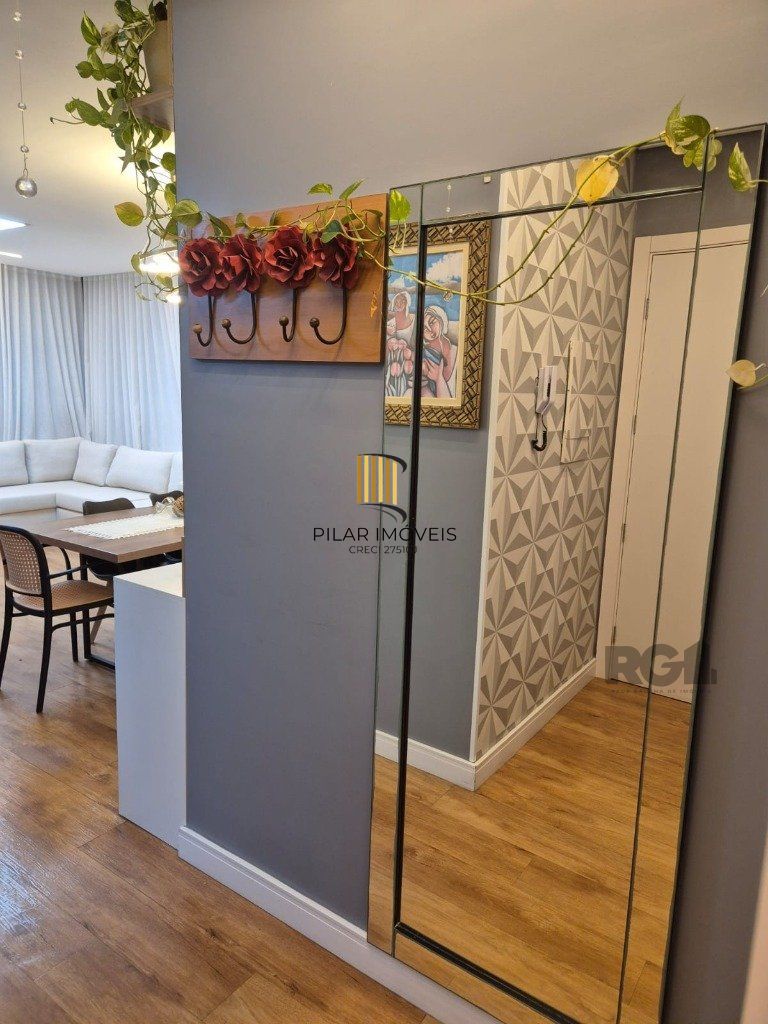 Apartamento 03 dormitorios com suite em Porto Alegre=RS