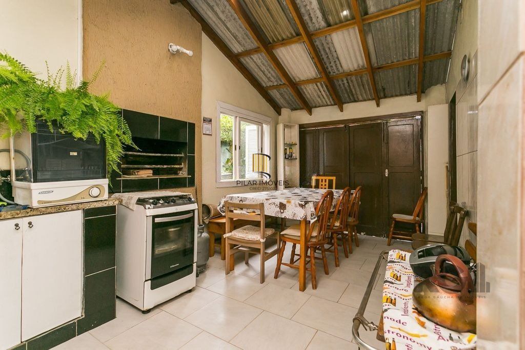 Casa 2 dormitórios no bairro Cristal
