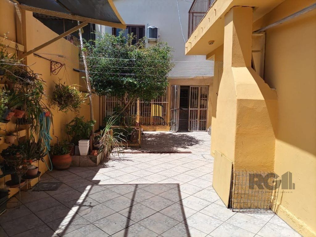Casa 4 dormitórios no bairro Vila Ipiranga - Pilar Imóveis