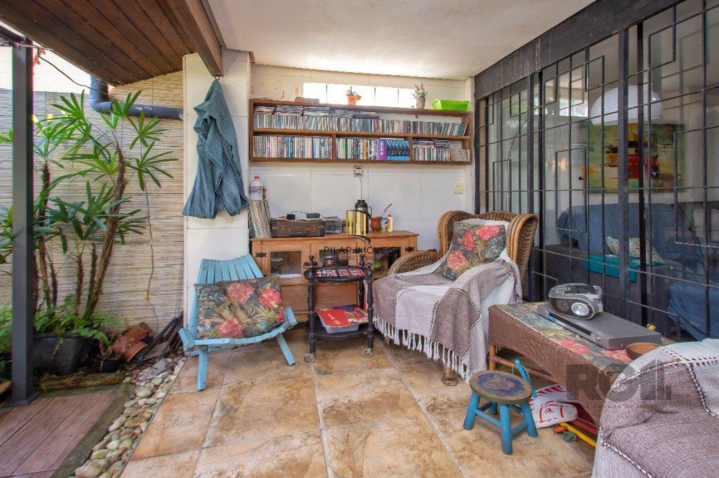 Casa em condomínio de 177m², 3 dormitórios, 1 vaga no bairro Ipanema