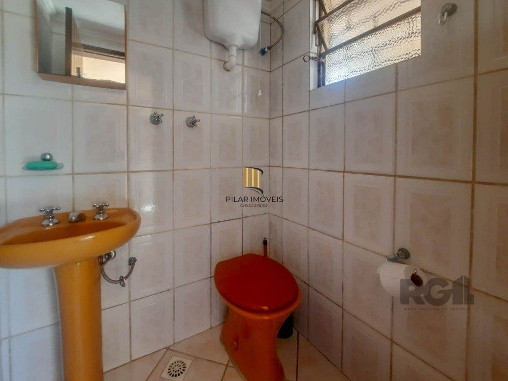Excelente casa de 240m² com 4 dormitórios e 2 vagas.