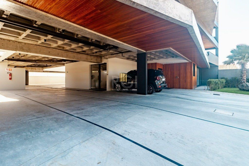 Apartamento para Venda - 81.57m², 2 dormitórios, sendo 1 suites, 2 vagas - Centro