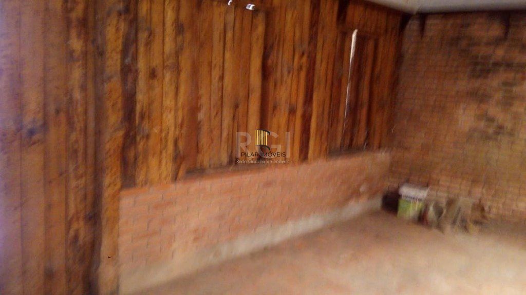 Casa para Venda - 244m², 2 dormitórios, 4 vagas - Teresópolis