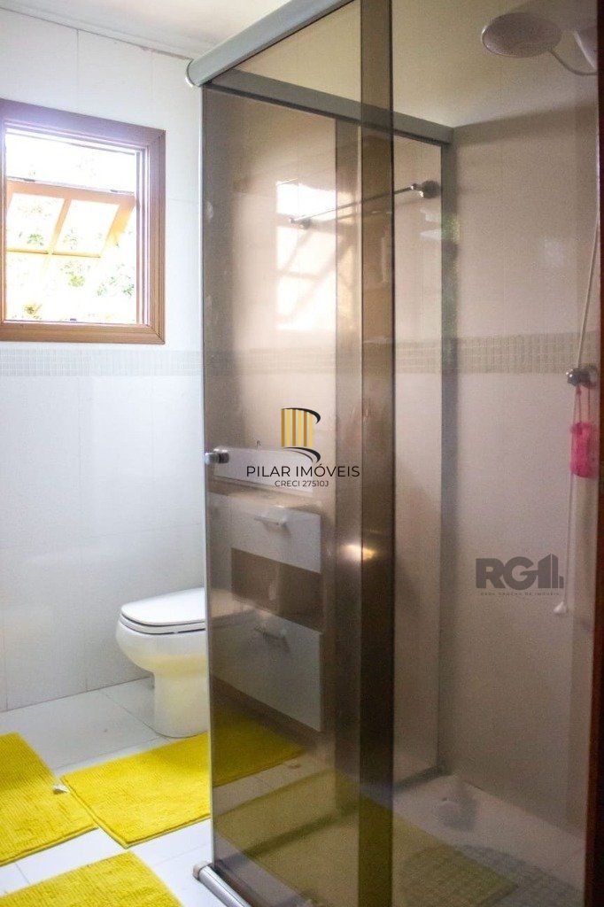 Casa 298m² - 4 dormitórios, 3 vagas na Zona Norte