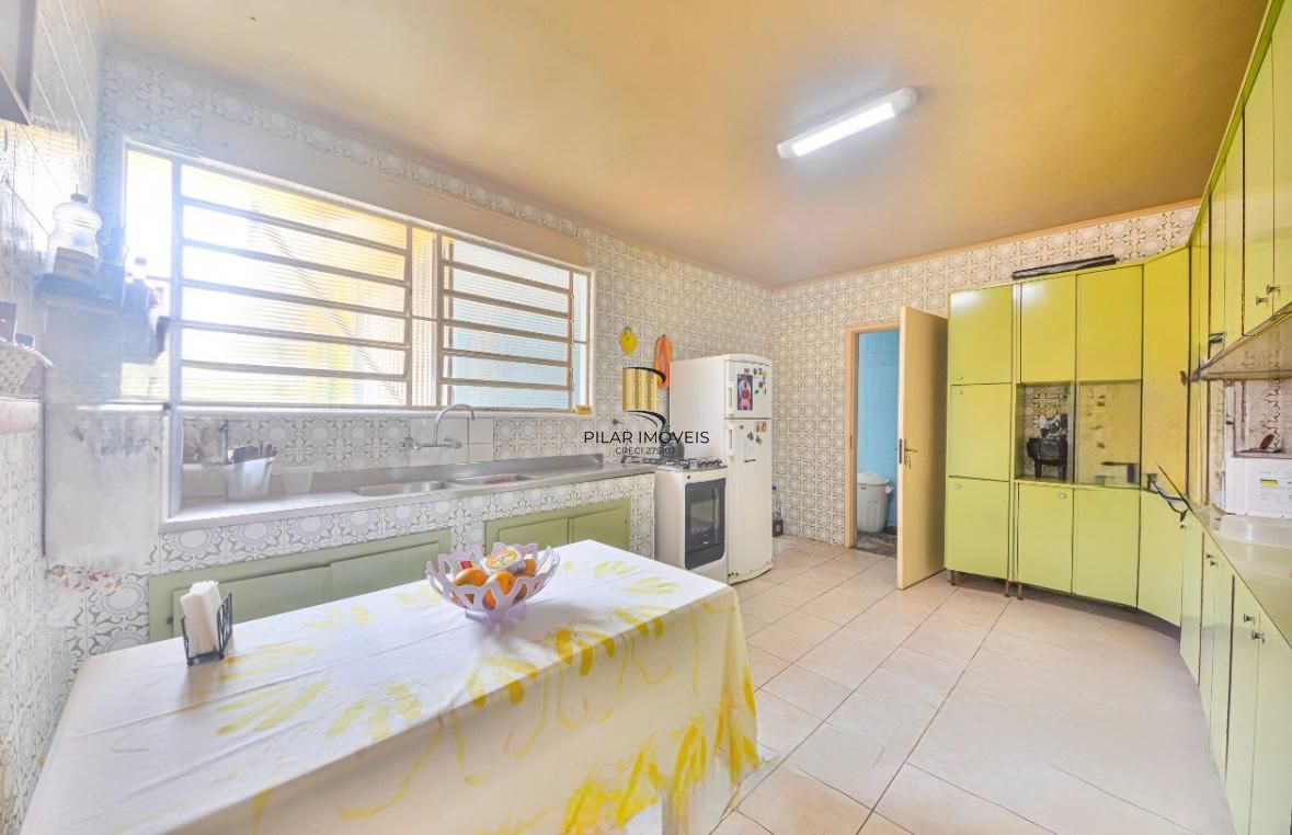 Casa residencial 246m² no bairro Jardim Isabel