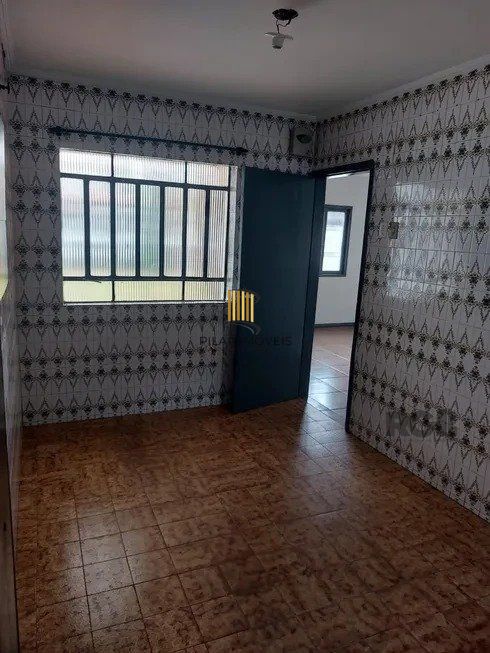 Casa de 2 dormitórios no bairro Sarandi