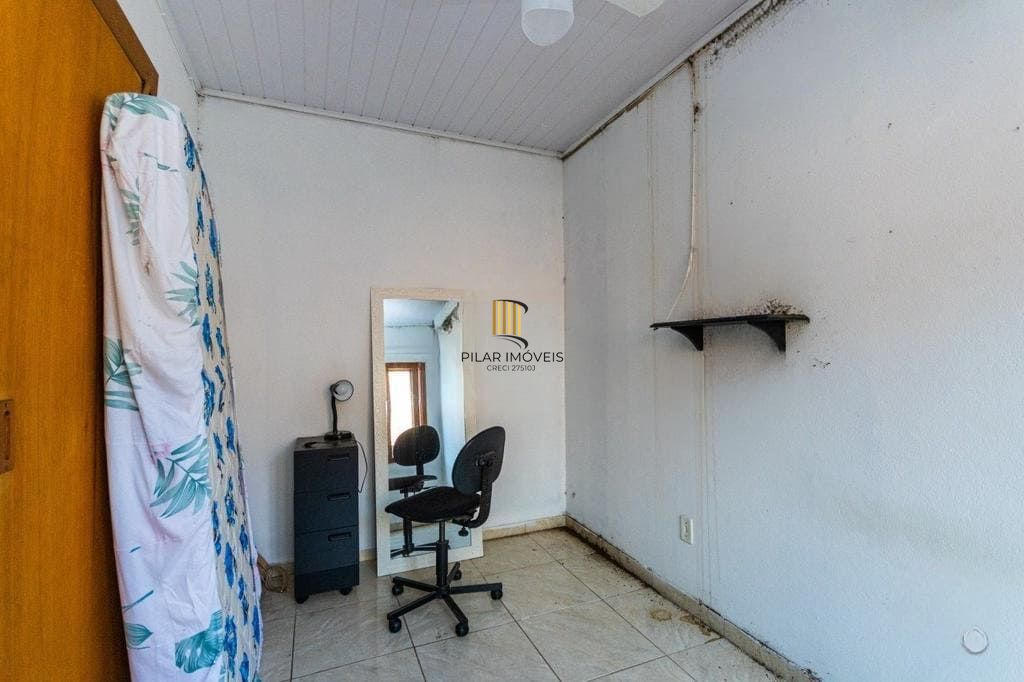 Casa de 3 dormitórios no Bairro Lomba do Pinheiro - Porto Alegre