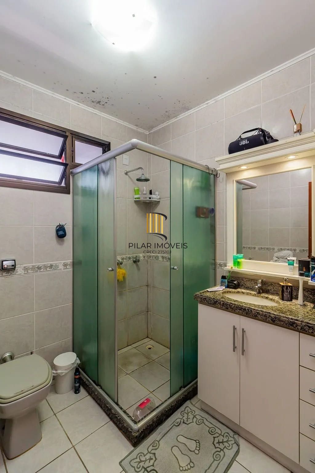 Cobertura 251m², 3 dormitórios, 2 vagas no bairro Teresópolis