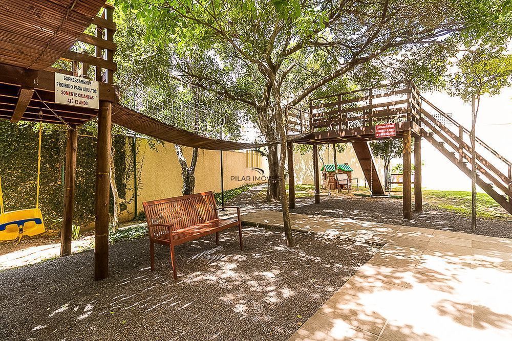 Apartamento 2 dormitórios com 1 suíte no bairro Passo D'areia em Porto Alegre.