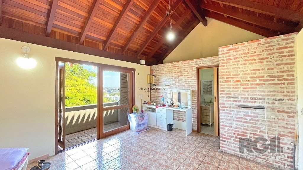 Casa 3 dormitórios no bairro Teresópolis