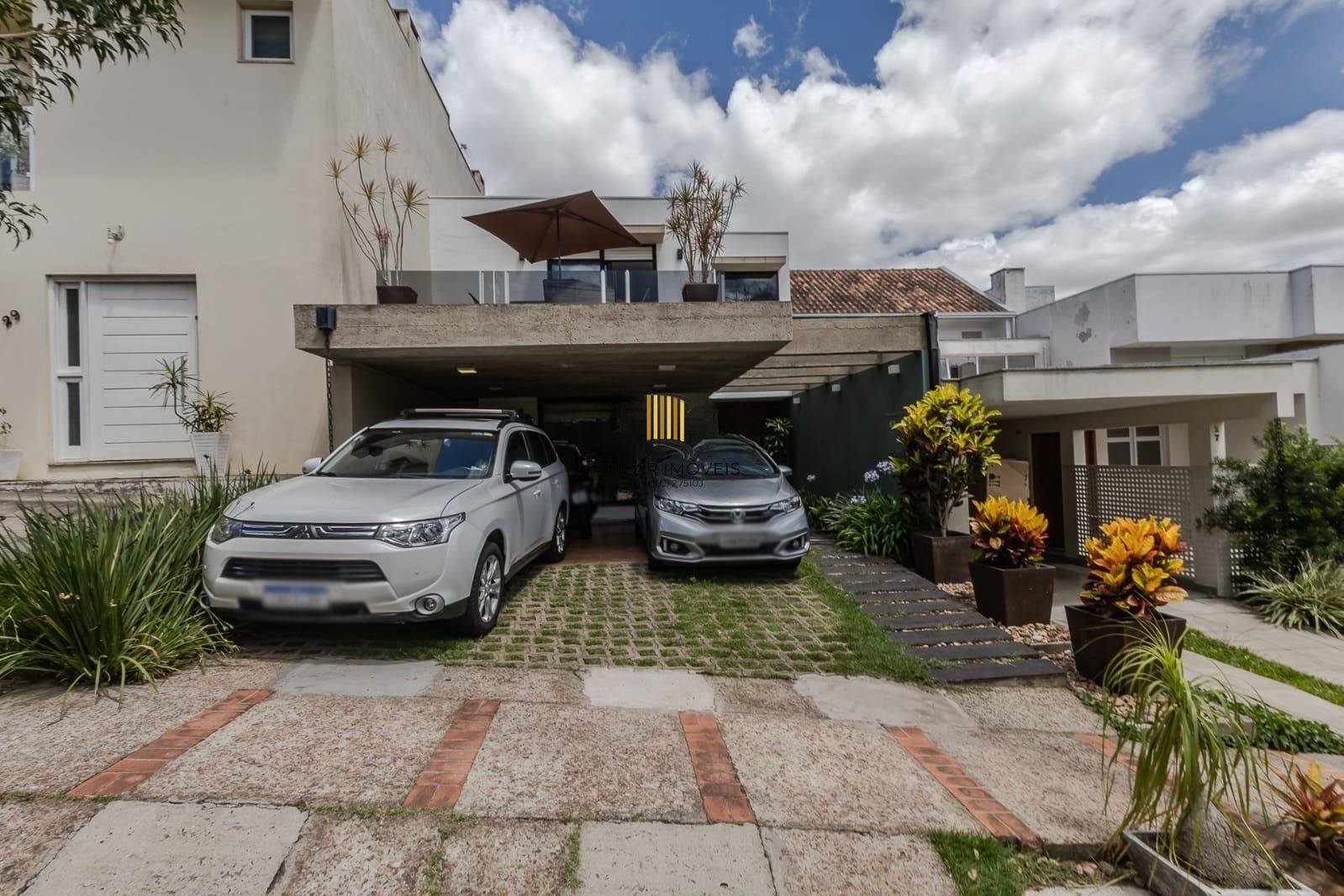 Casa em Condomínio com 3 quartos, 3 vagas e 184m² para vender por R$ 1.180.000 Rua Adriano Pereira Da Silva - Vila Nova, Porto Alegre