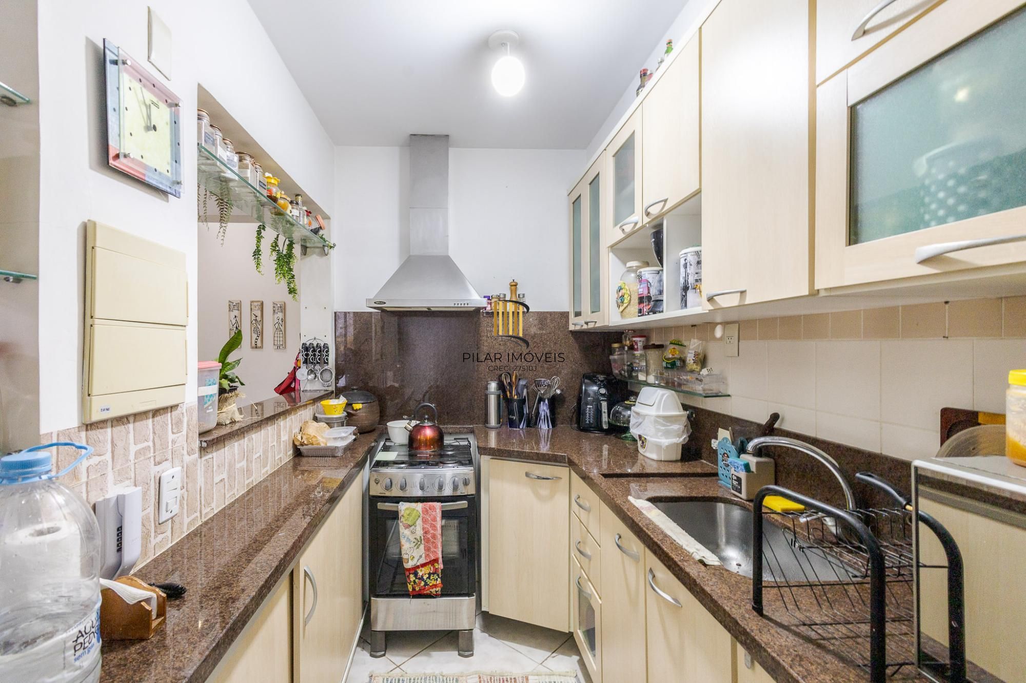 Apartamento de 03 dormitorios com suite, vaga de garagem e infraestrutura completa em Porto Alegre