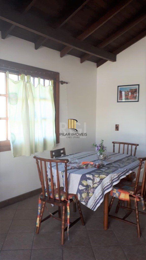 Casa para Venda - 165.65m², 3 dormitórios, sendo 1 suites, 2 vagas - Vila Nova