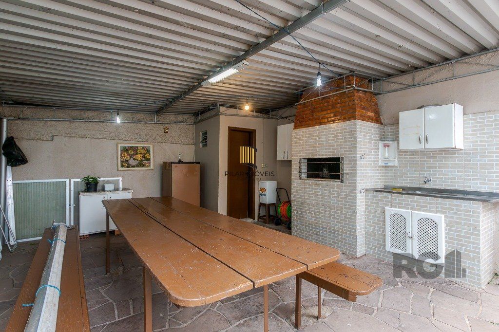 Apartamento de 02 dormitorios com vaga proximo ao shoping Lindoia