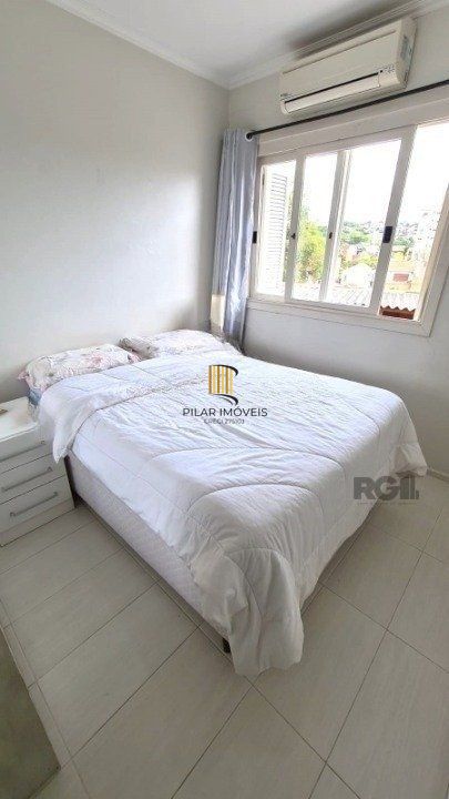 Casa em condomínio 110m² - 3 dormitórios sendo 1 suíte e 1 vaga de garagem no bairro Teresópolis