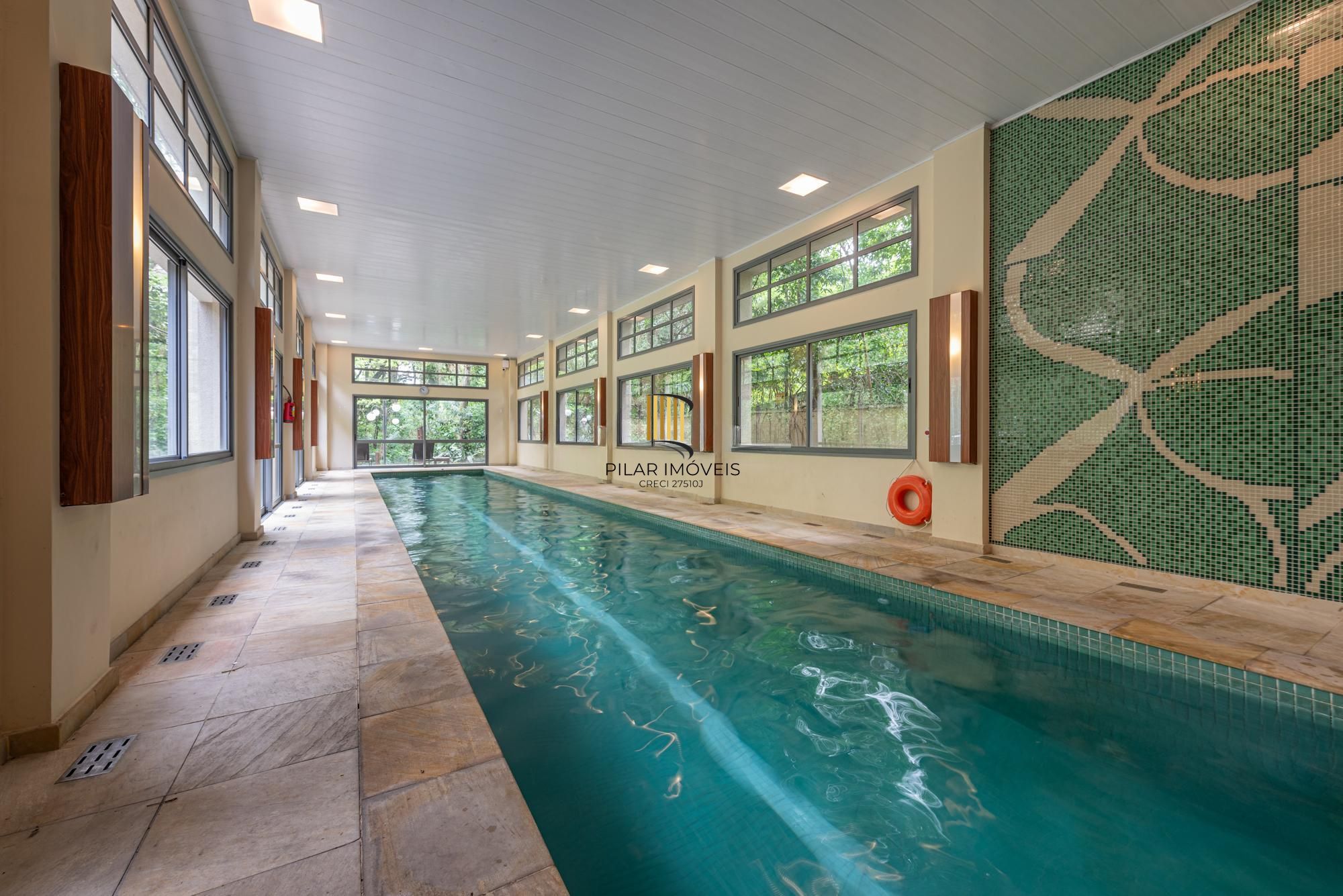 Apartamento de 1 dormitório á venda em Três Figueiras, Porto Alegre.