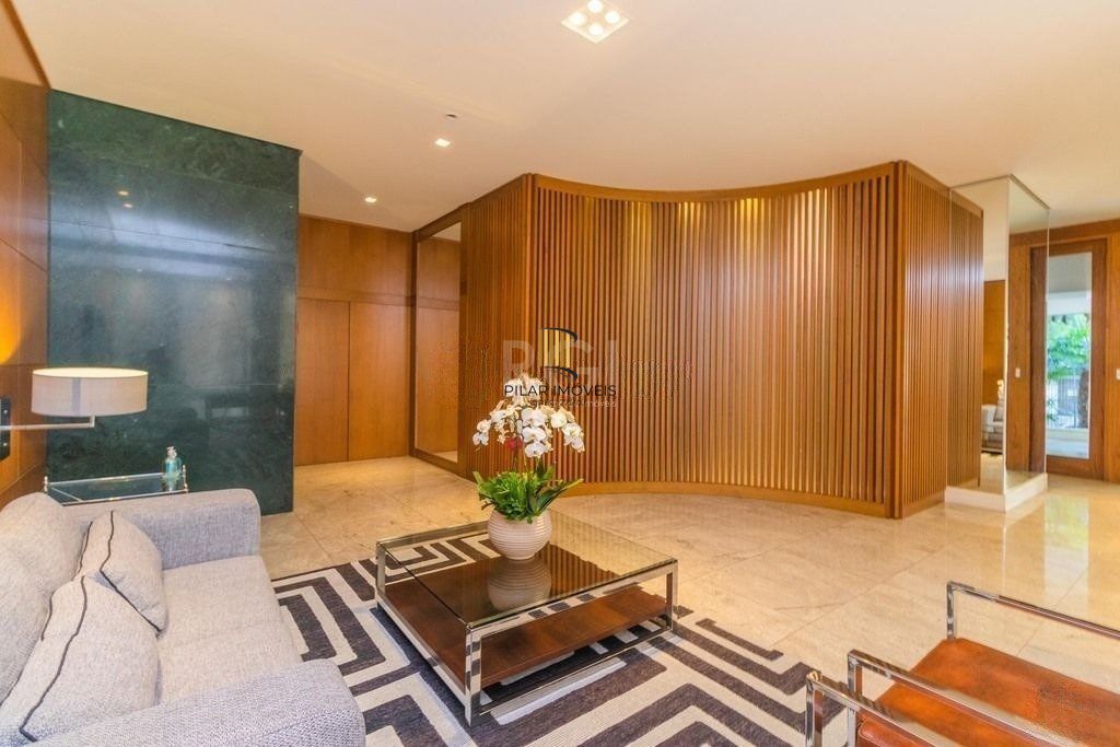 Cobertura para Venda - 626m², 6 dormitórios, sendo 6 suites, 7 vagas - Rio Branco