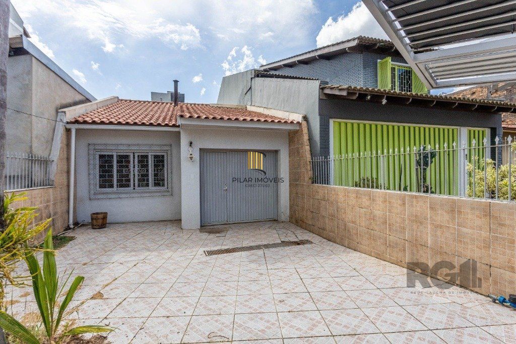 Casa com 2 dormitórios no bairro auxiliadora