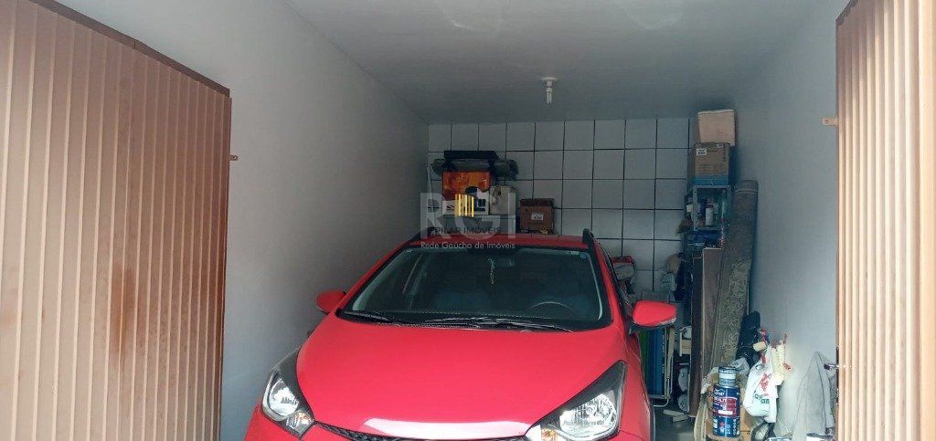 Casa para Venda - 95m², 2 dormitórios, 3 vagas - Teresópolis