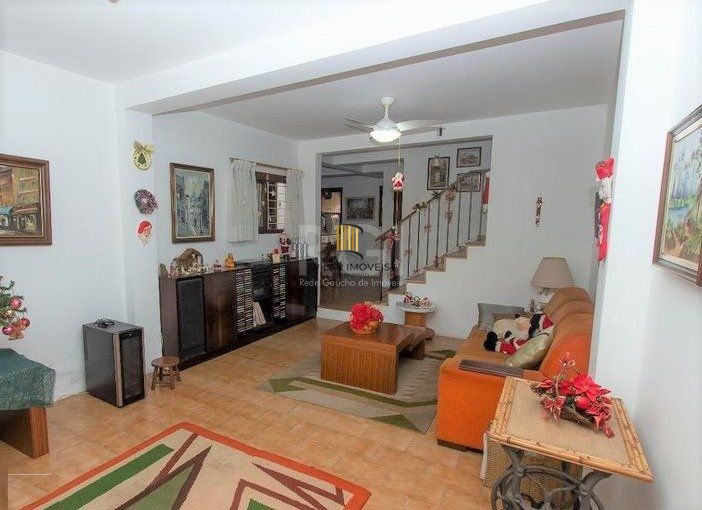 Casa para Venda - 240m², 3 dormitórios, sendo 1 suites, 3 vagas - São Sebastião