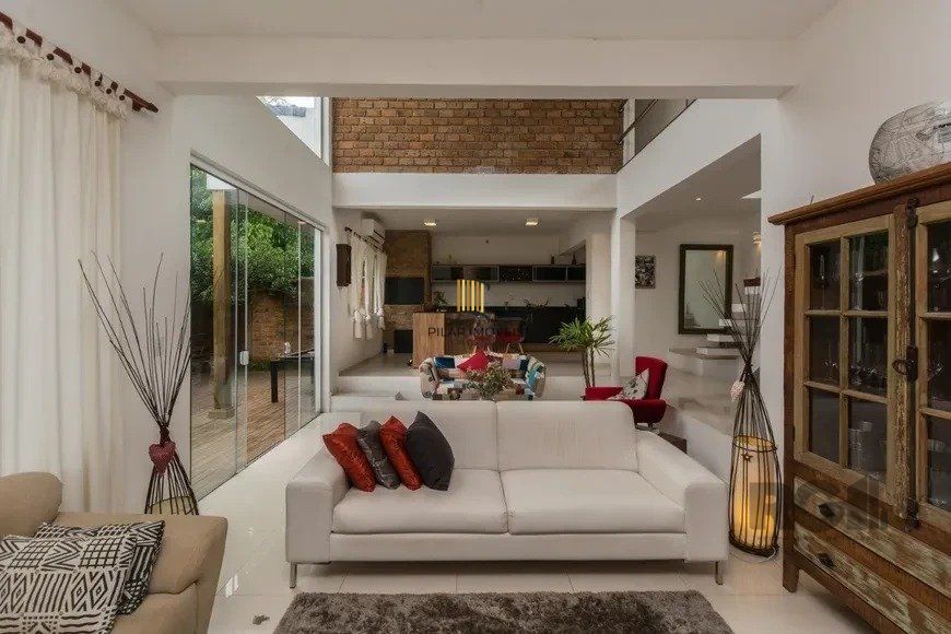 Casa 287m² - 3 suítes, 4 vagas no bairro Ipanema