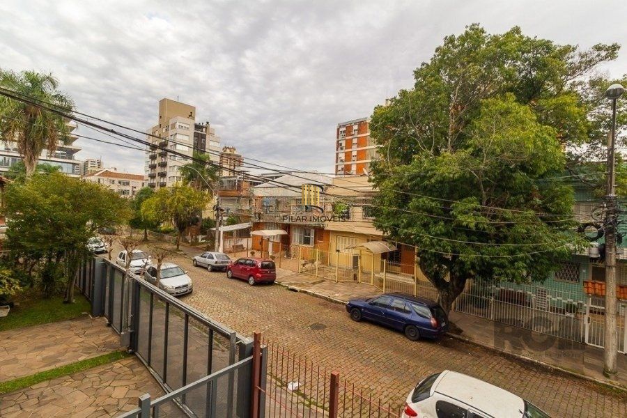 Apartamento à venda com 2 quartos 76.81 m²  Rua Augusto Melecchi, Menino Deus, Porto Alegre