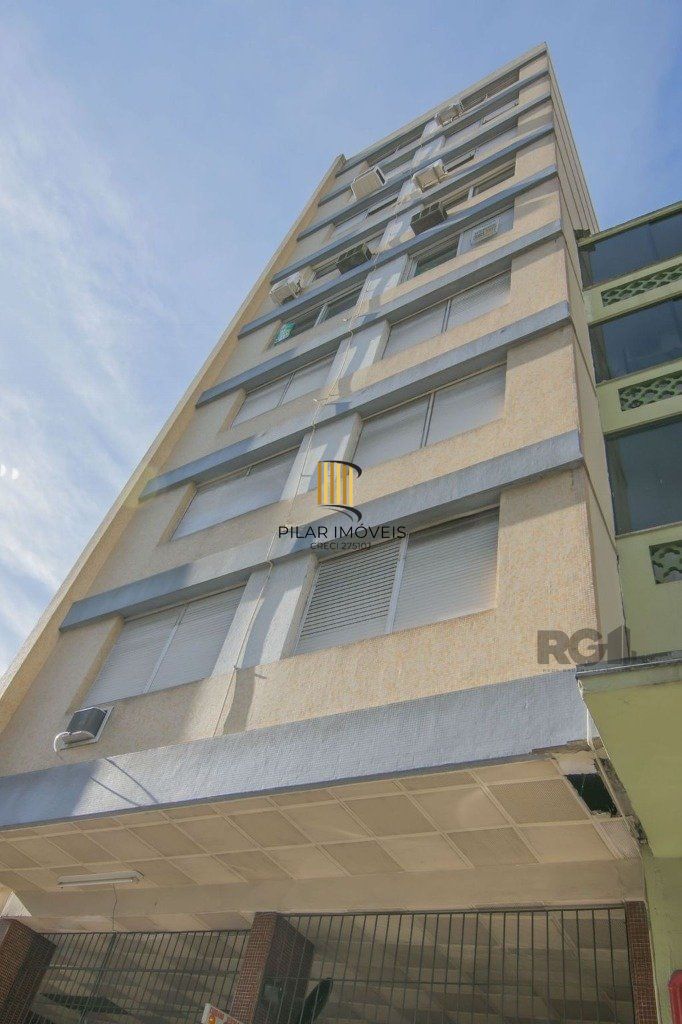 Apartamento 145m² - 3 dormitórios sendo 1 suíte e 2 vagas no Centro Histórico/Porto Alegre
