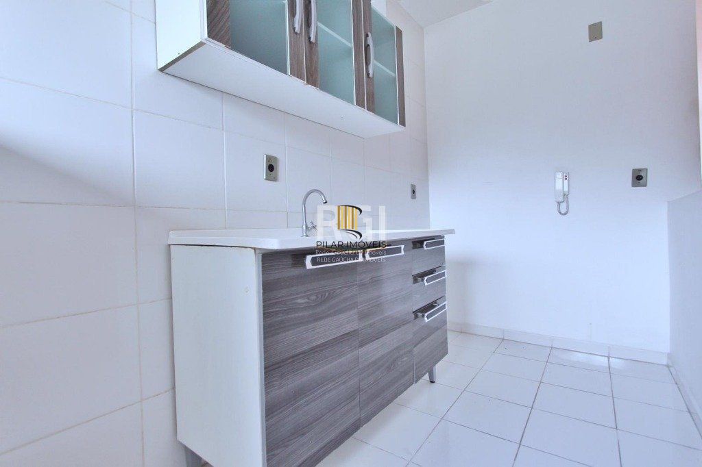 Apartamento para Venda - 48m², 2 dormitórios, 1 vaga - Teresópolis