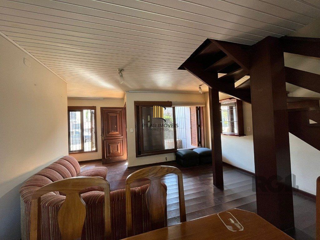 Casa de 262m², bairro Anchieta
