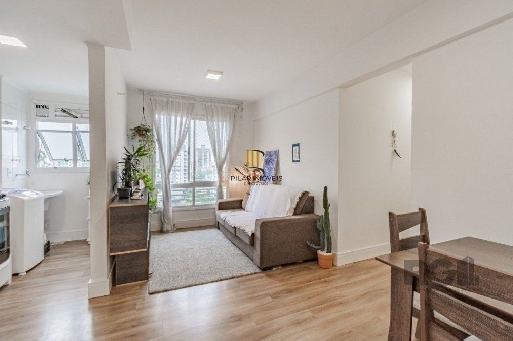 Apartamento 50m² - 2 dormitórios e 1 vaga no bairro Partenon