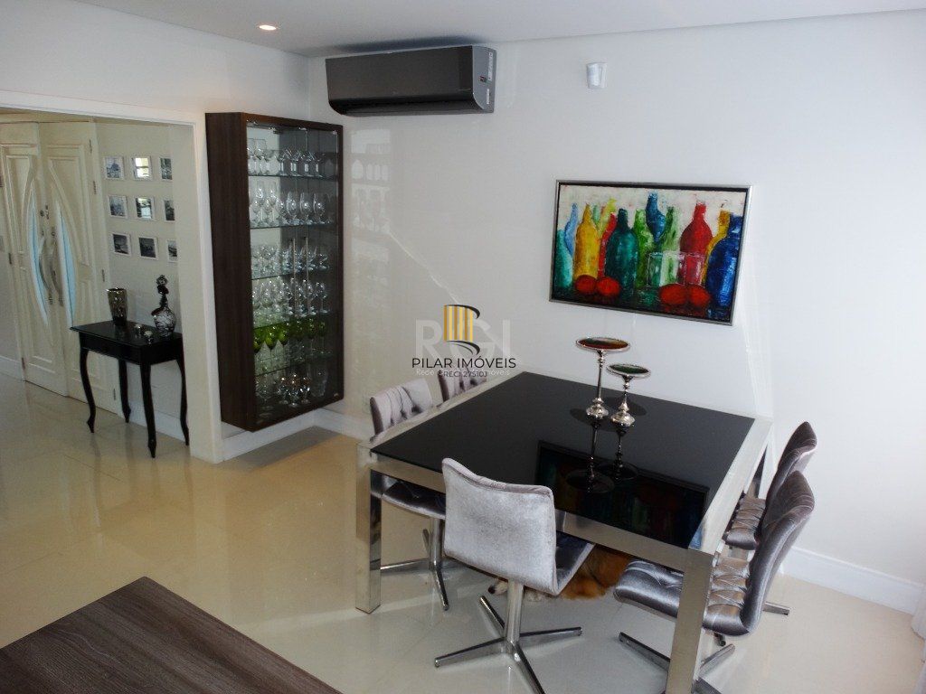 Casa para Venda - 244m², 3 dormitórios, sendo 1 suites, 2 vagas - Santa Tereza