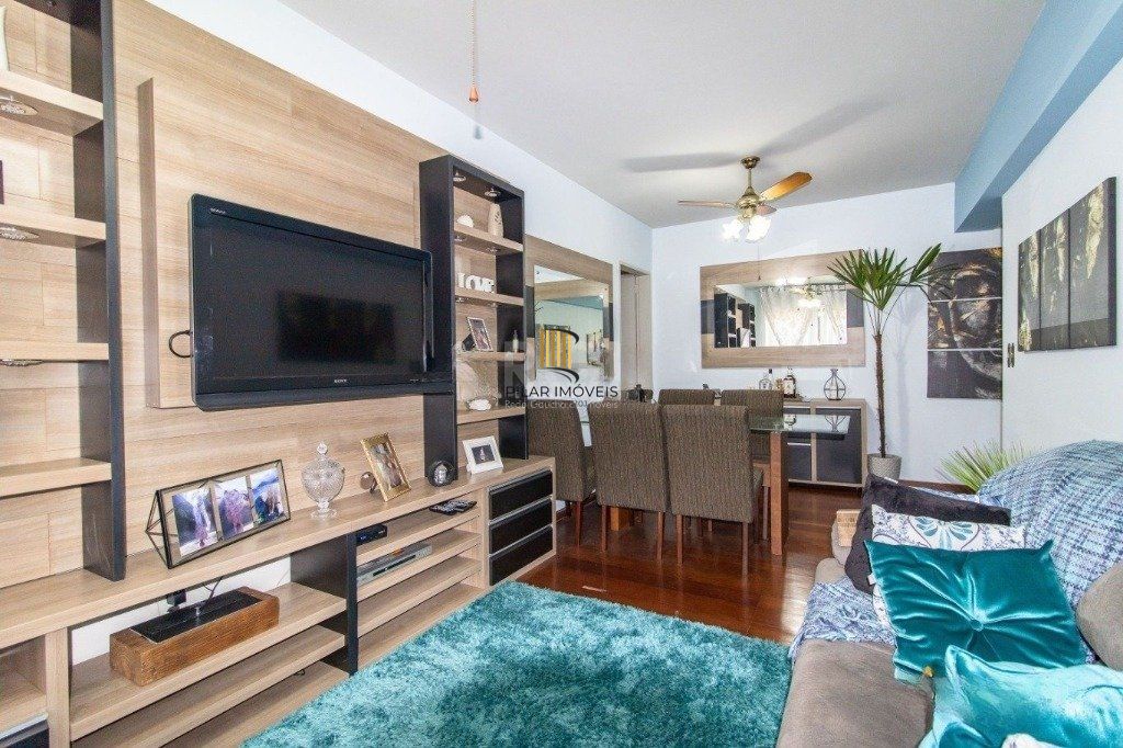 Apartamento de 77m², Bairro Menino Deus