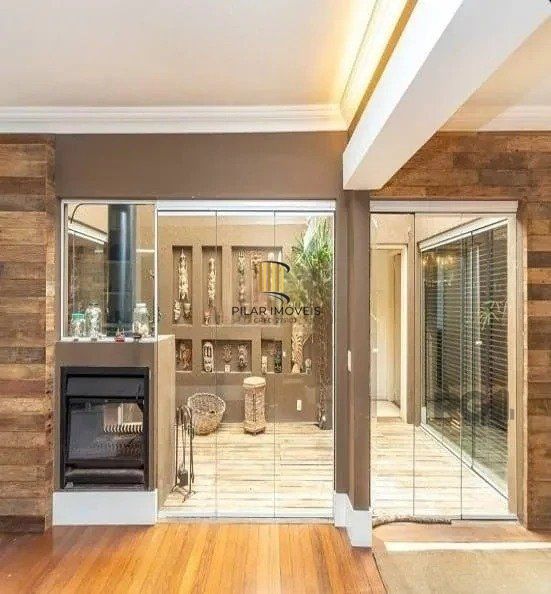 Excelente casa de 220m² com 3 dormitórios no bairro Tristeza.