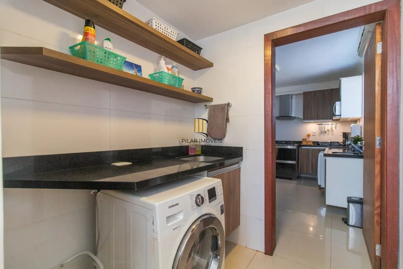 Casa de 3 dormitórios com 90m² à venda no Bairro Medianeira