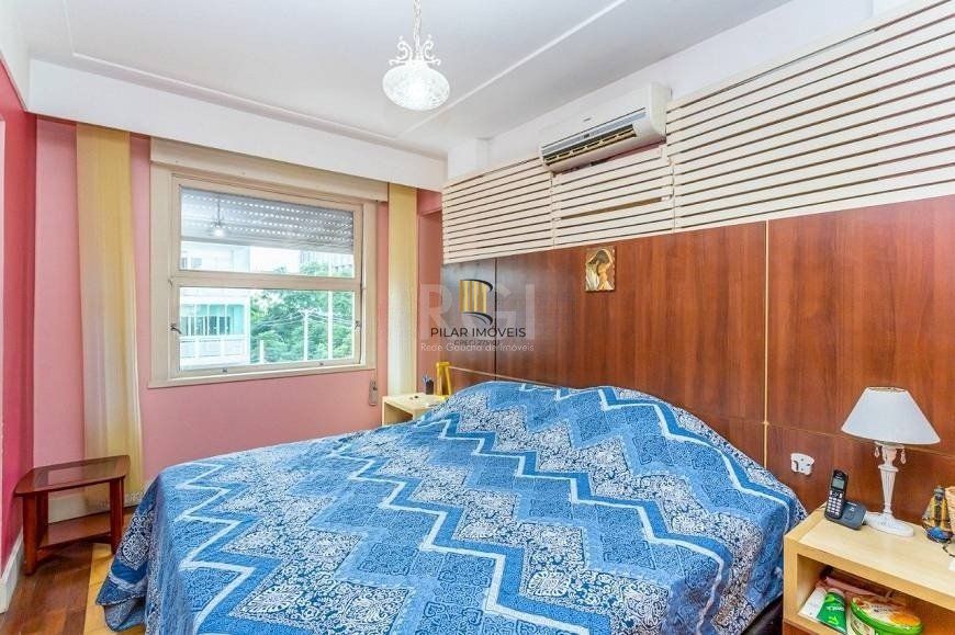 Apartamento 148m² - semi mobiliado, 2 dormitórios, 1 suíte e 1 vaga de garagem no bairro Bom Fim