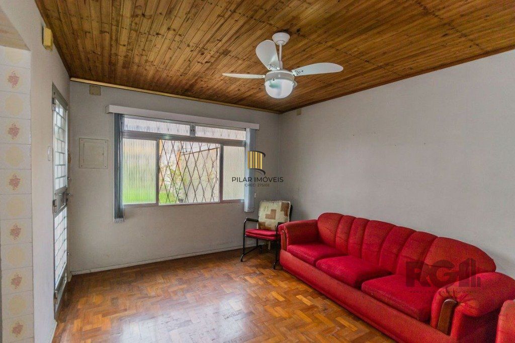 Casa com 2 dormitórios no bairro Vila João Pessoa