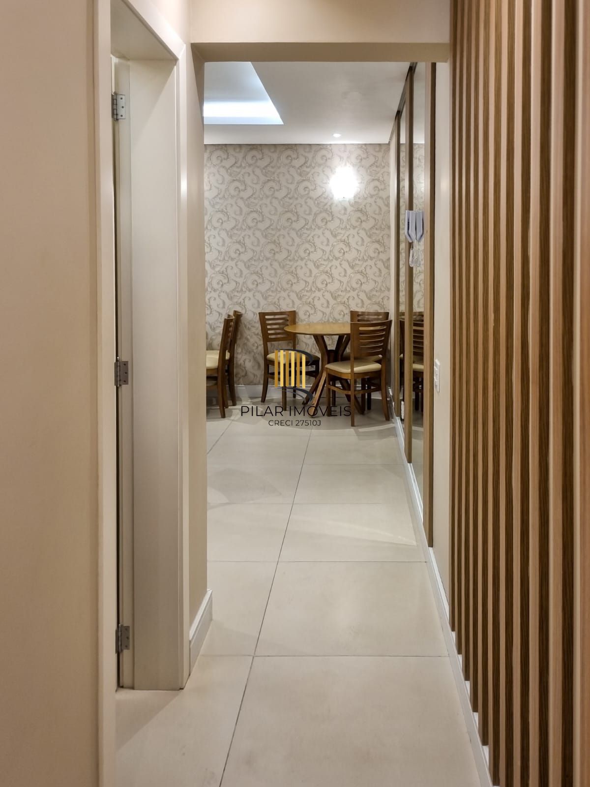 Apartamento 2 dormitórios no bairro Bom Fim