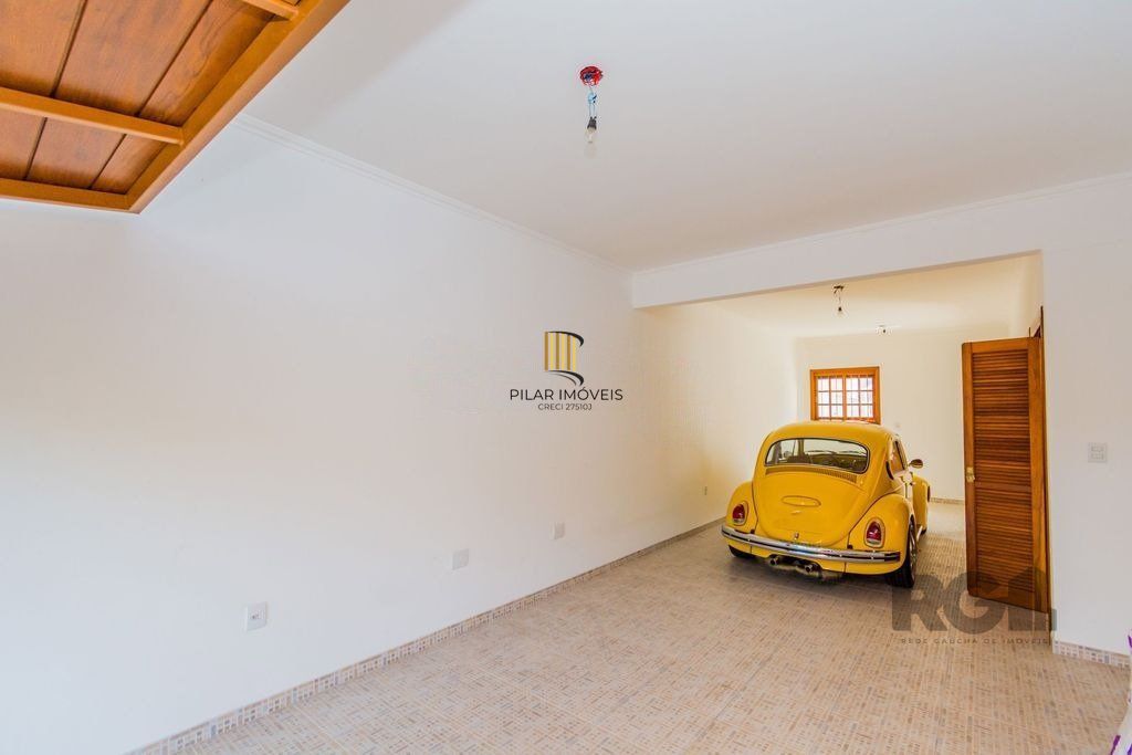 Casa 320m², 3 dormitórios, 3 vagas no bairro Jardim Itu